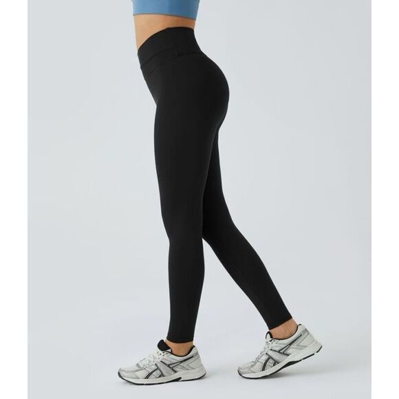 Halara Softlyzero Crossover Color Block Leggings-UPF50+ Black Size XS 7/8 Length - Picture 1 of 12